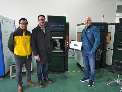 欢迎英国客户来我司参观考察