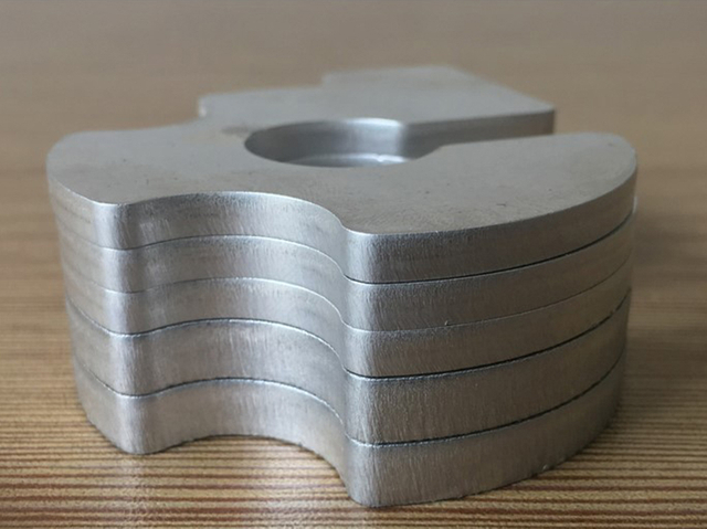  纤维金属激光切割样品