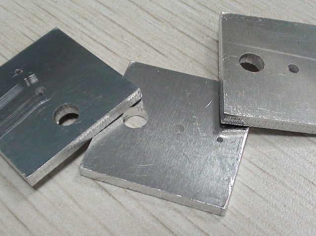  纤维金属激光切割样品